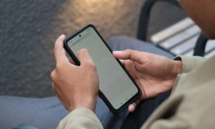 Studies show no clear answer to cellphone usage causing cancer