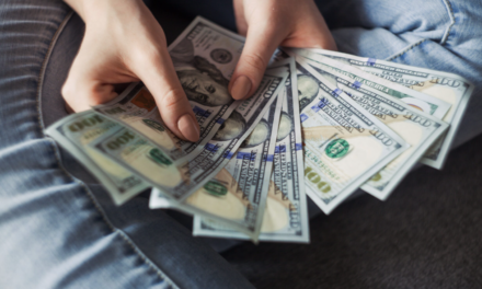 Finances as a Student – Discounts and Goals