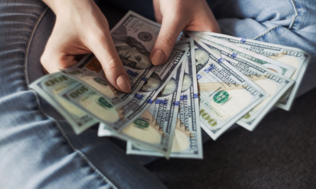 Finances as a Student – Discounts and Goals