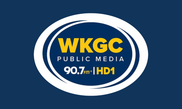 WKGC Brings Holiday Cheer to the Airwaves: Live Broadcast of Panama City Beach Optimist Club Christmas Parade